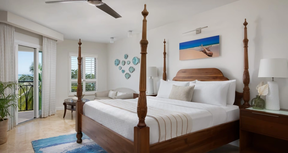 Silver Sun Double Club Level Suite beachfront