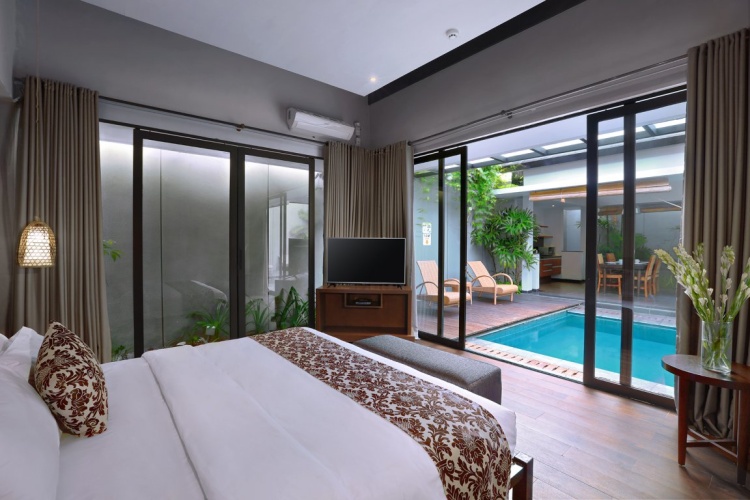 Signature Quadruple Suite Villa