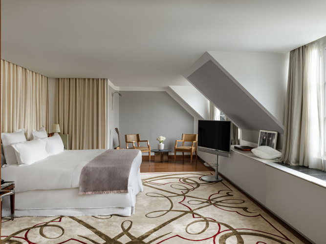 Penthouse Suite