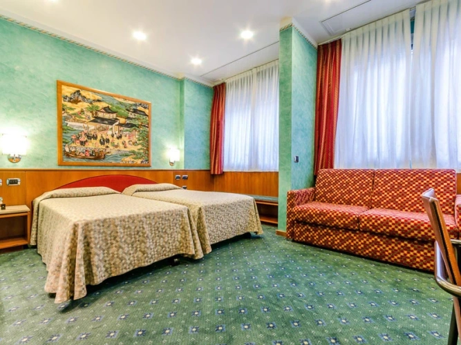 Standard Twin room