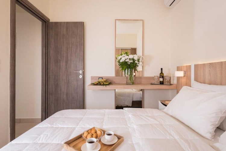 1 Bedroom Double Apartment with sea view