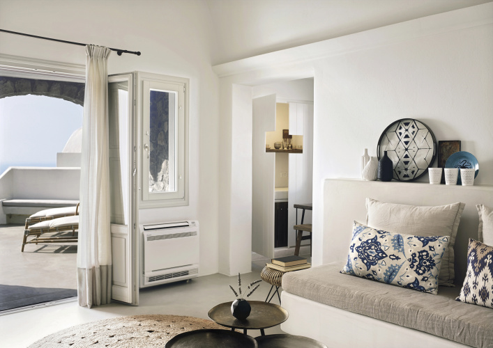 Santo Pure Oia Suites and Villas