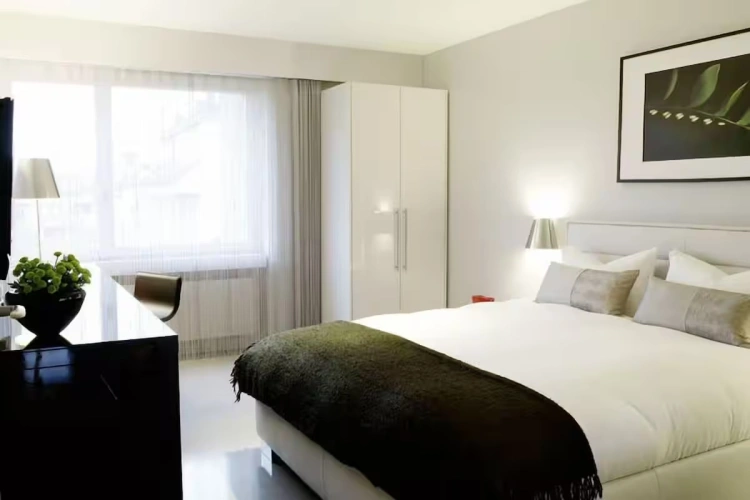 2 Bedrooms Senior Apartment with balcony