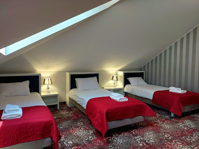 Triple room