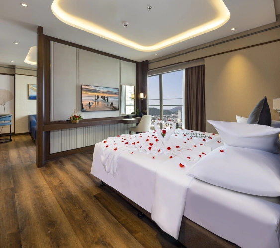 Double Club Suite