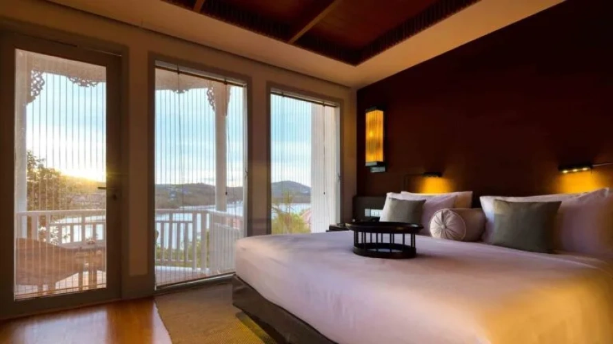 Double Suite with bay view