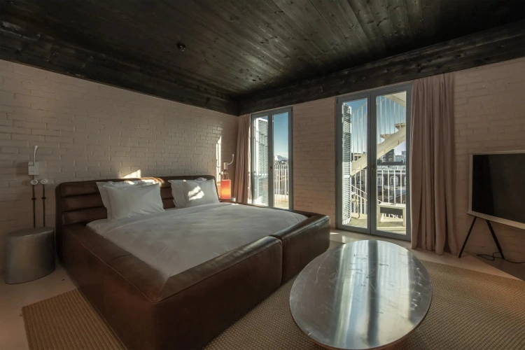 Junior Double room with Old town view