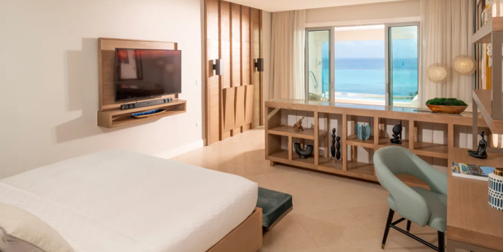 1 Bedroom Tufa Terrace Skypool Tranquility Soaking Tub Butler Suite with balcony