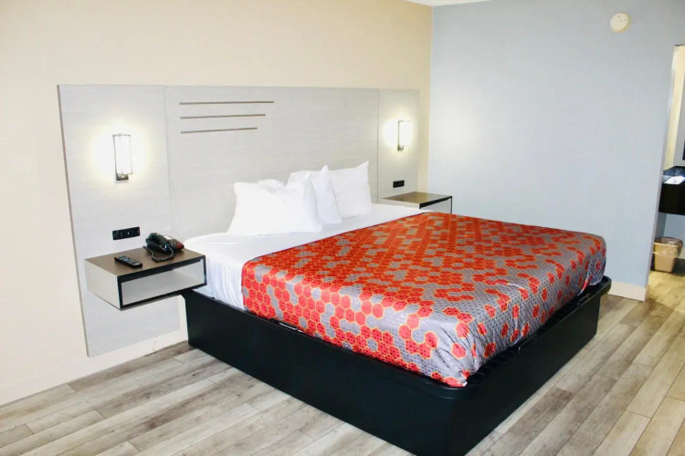 Milan Inn & Suites
