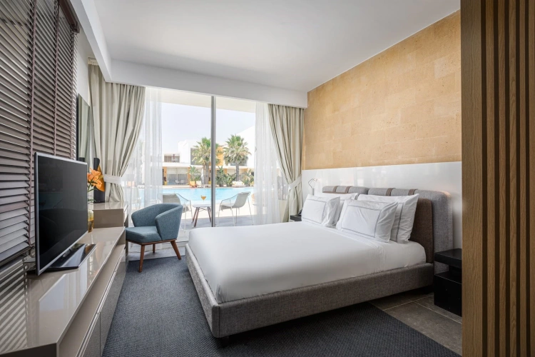 Pool Double room