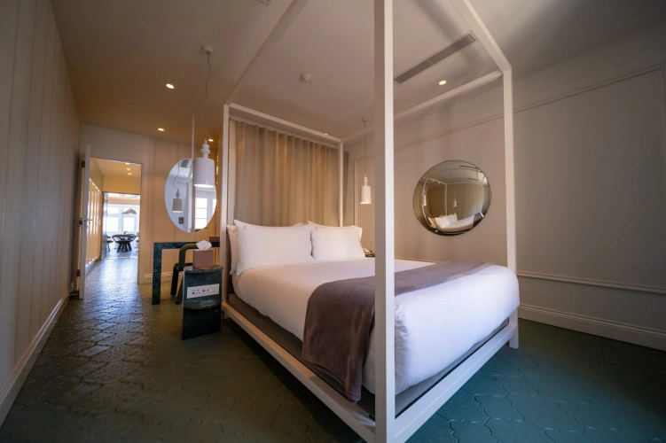 Hideaway Double Suite with harbour view