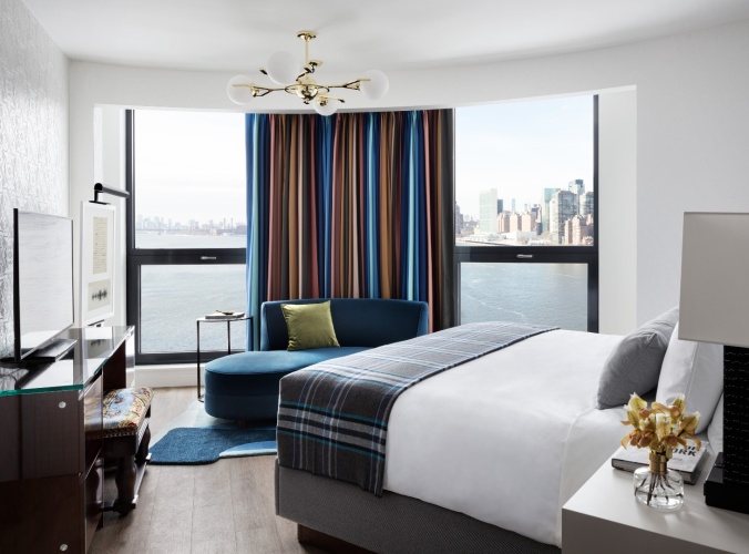 Double Graduate Junior Suite with Skyline View
