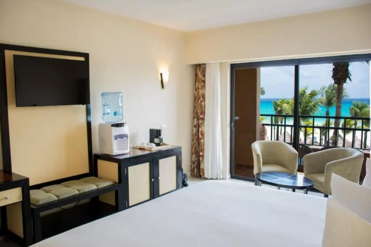 Double Club Select Room oceanfront