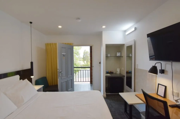 Compact Double room