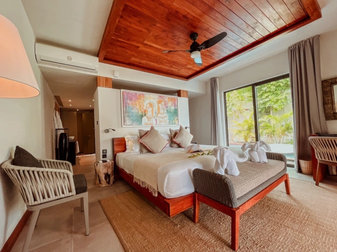 Deluxe Villa with Pool