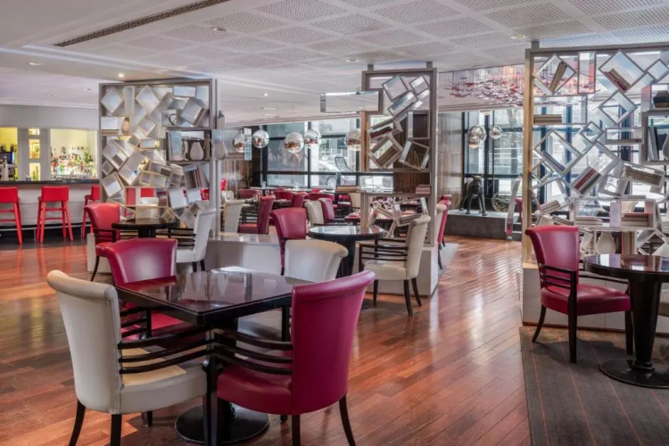 Le Meridien Etoile Hotel photo 33