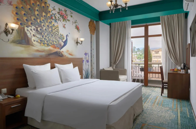 Deluxe Double room with balcony and with city view