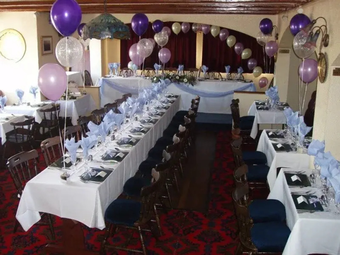 Windsor Local Hotel