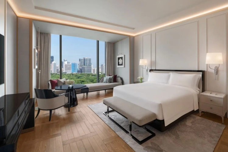 Deluxe Double room Lumpini Park View