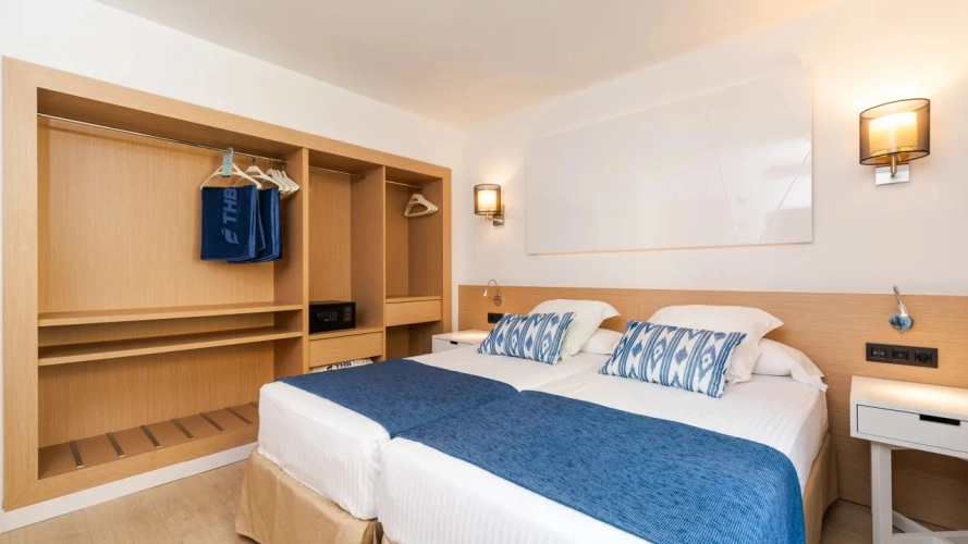 1 Bedroom Twin Apartment