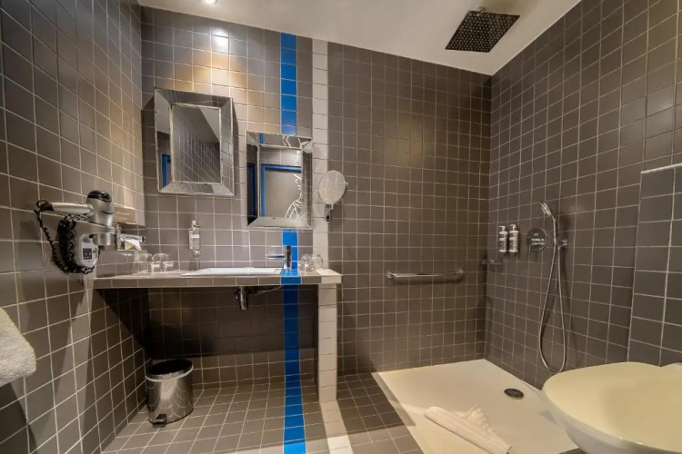 Hotel Mademoiselle photo 15