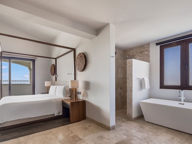 2 Bedrooms Sextuple Residence
