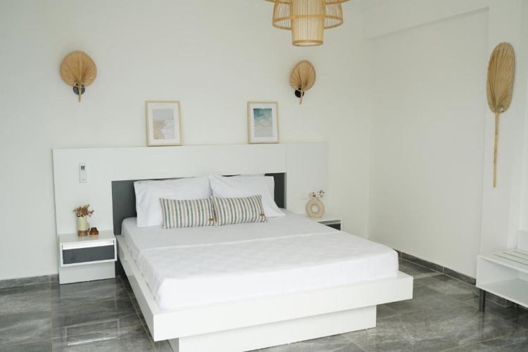 Standard Double room with balcony and with sea view