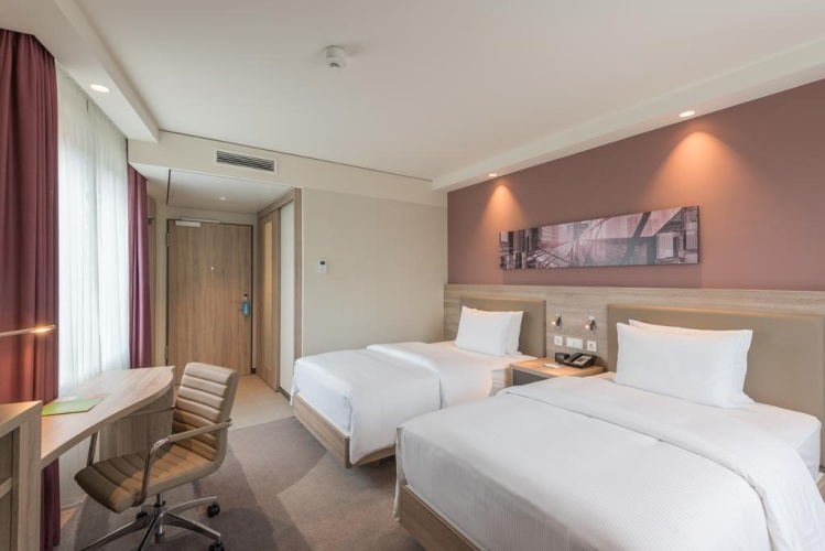 Hampton by Hilton Frankfurt City Centre East photo 9
