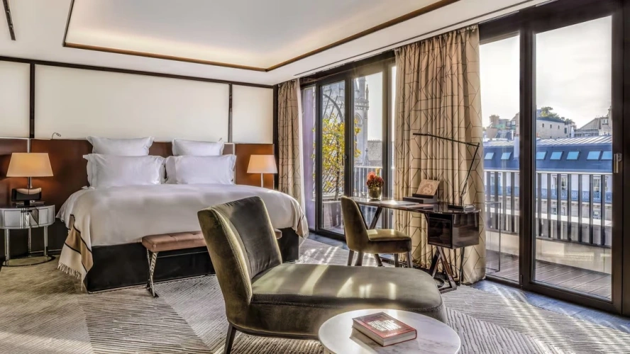 Bvlgari I & III Eiffel Tower view Double Suite