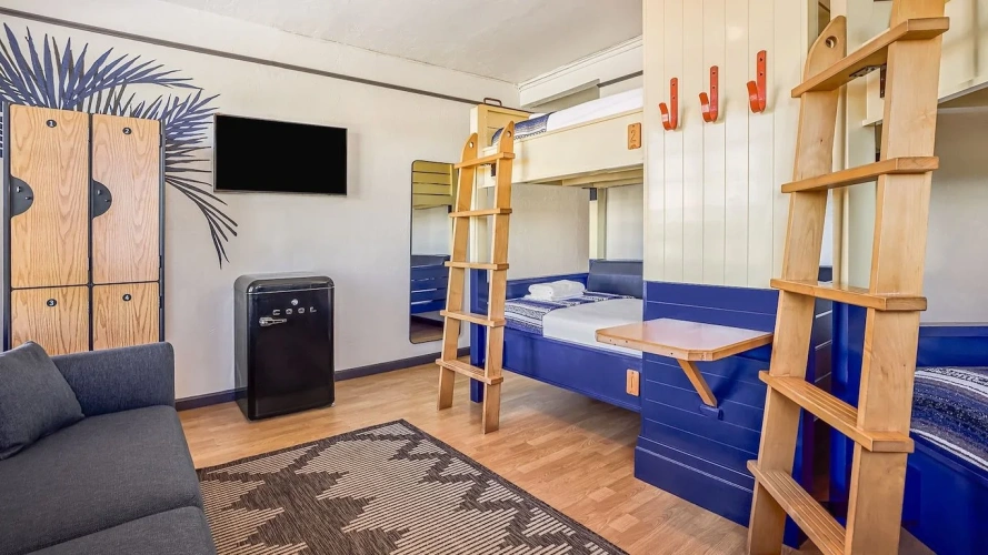 Premium Quadruple room