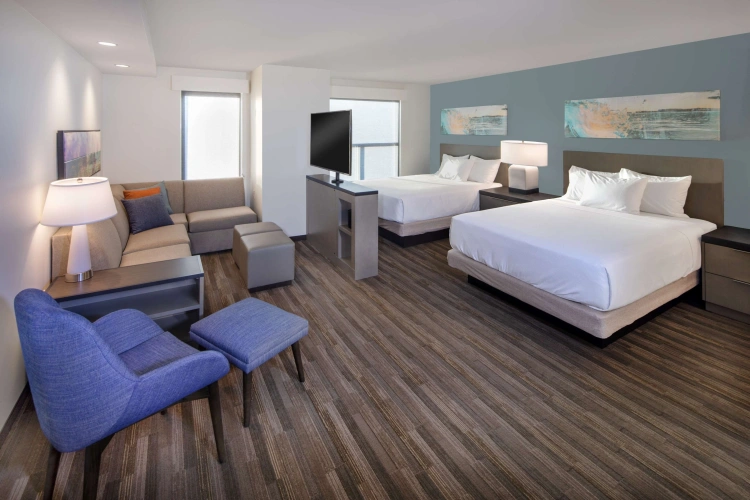 1 Bedroom Accessible Twin Kitchen Suite