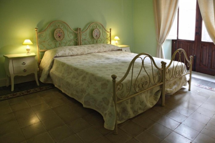 Standard Triple room with balcony