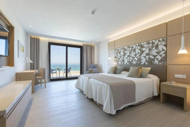 Heaven Suite seafront