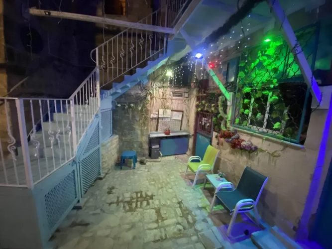 Antique guest house