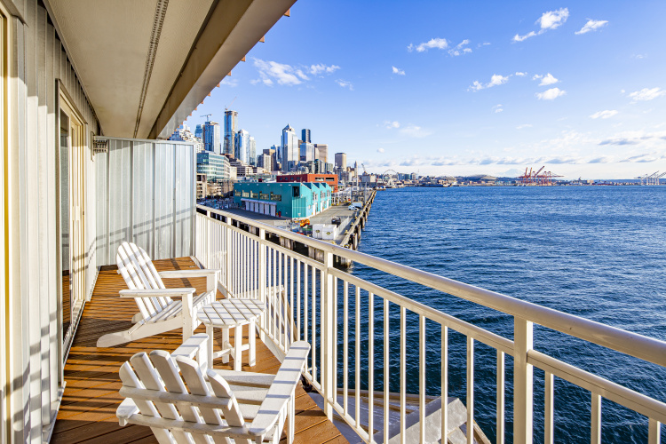 The Edgewater photo 14