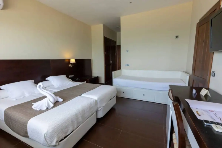 Premium Twin Apartment with Coto view