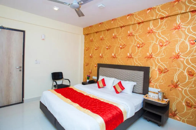 vee suites