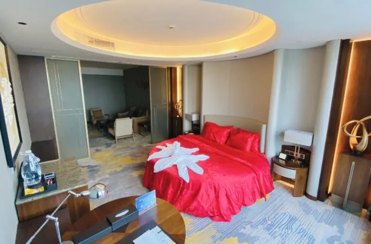 Karat Double Suite