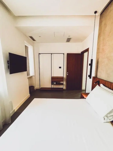 Suite with balcony