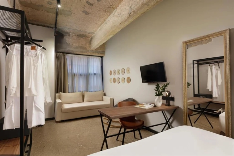 Deluxe Atrium Double room