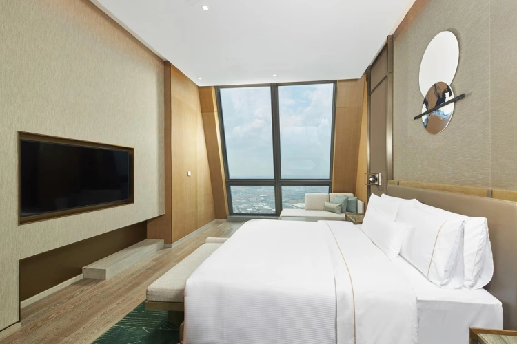 1 Bedroom Club Double Suite
