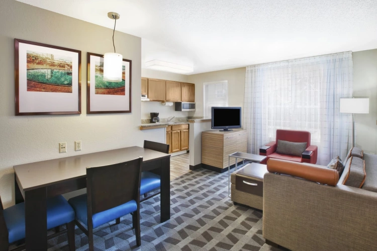 2 Bedrooms Twin Suite