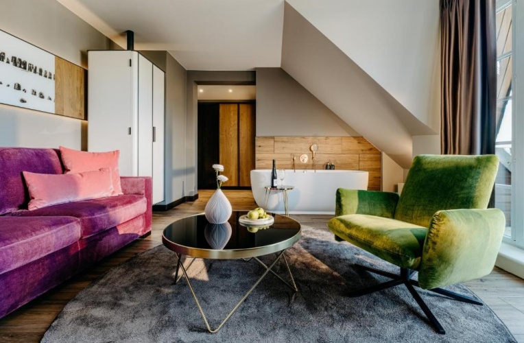 Double Suite
