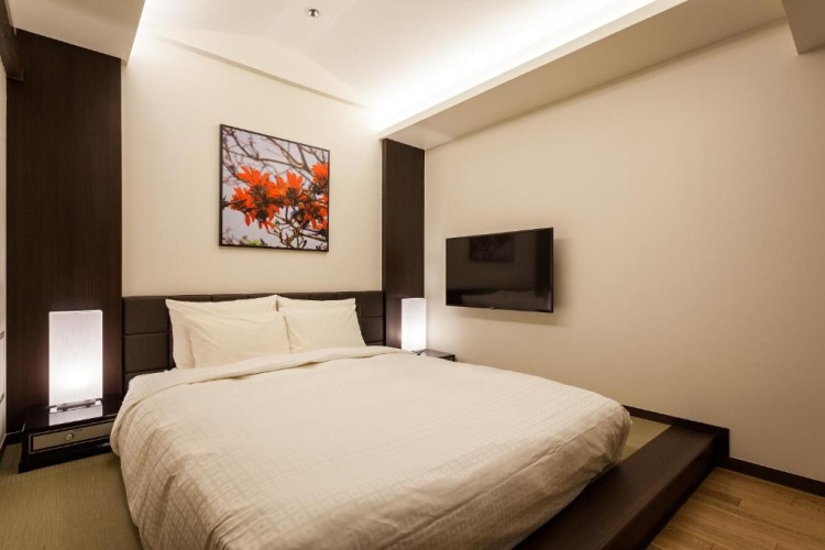 Premier Exes Suite