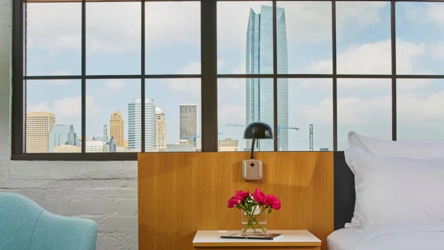 Deluxe Loft Suite