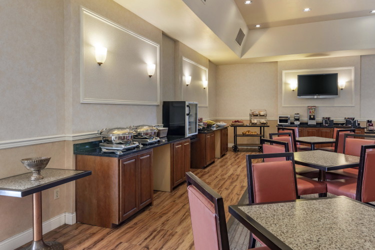 Best Western Plus Royal Oak Hotel photo 28