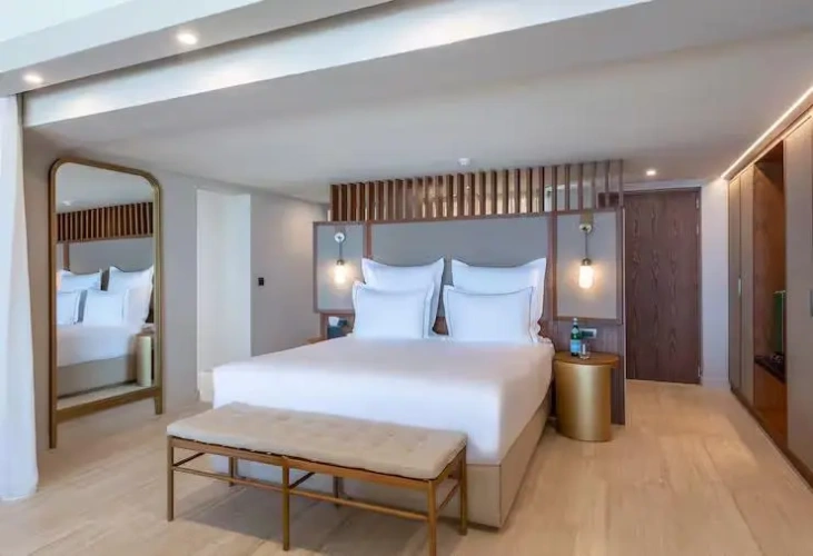 Horizon Open Plan Plunge Pool Double Suite