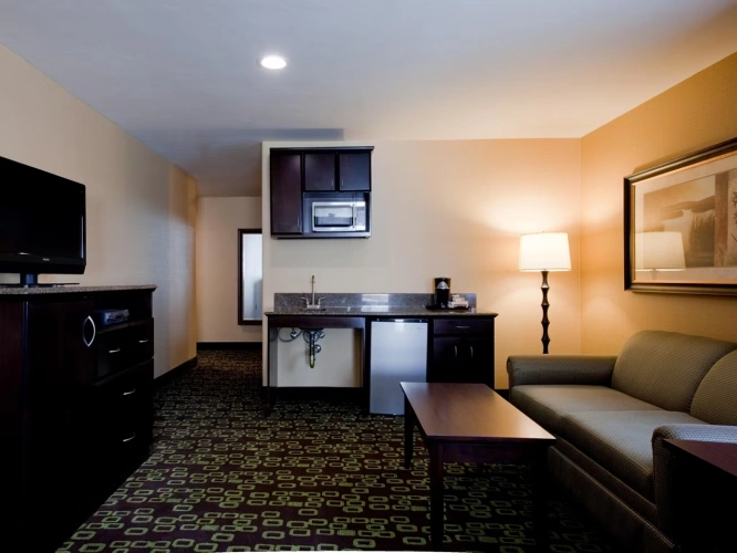 Accessible Double Suite