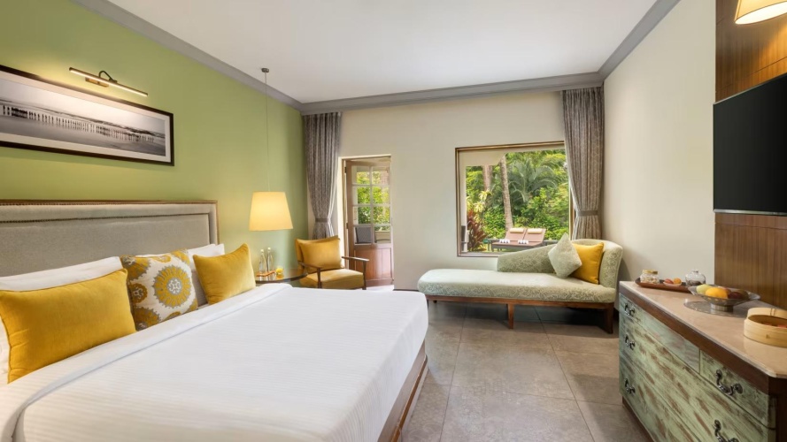 Grand Double Club room
