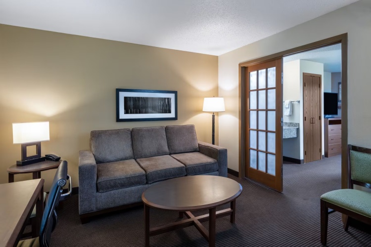 Premier (Second Floor) Double Suite